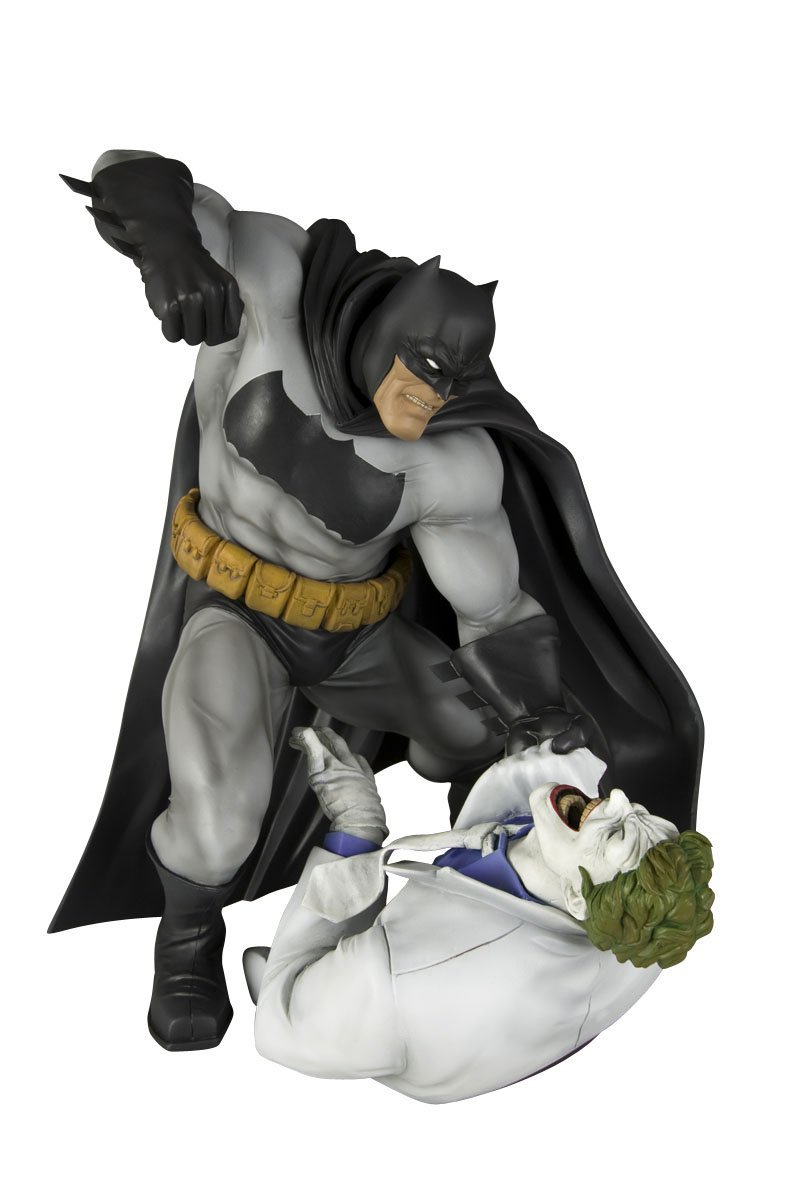 Kotobukiya: The Dark Knight Returns Batman Statue